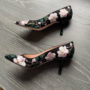 Kate spade embroidered floral pumps